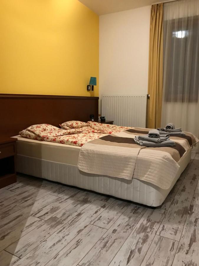 Bilberry Apartman Aparthotel Balatonfüred Buitenkant foto