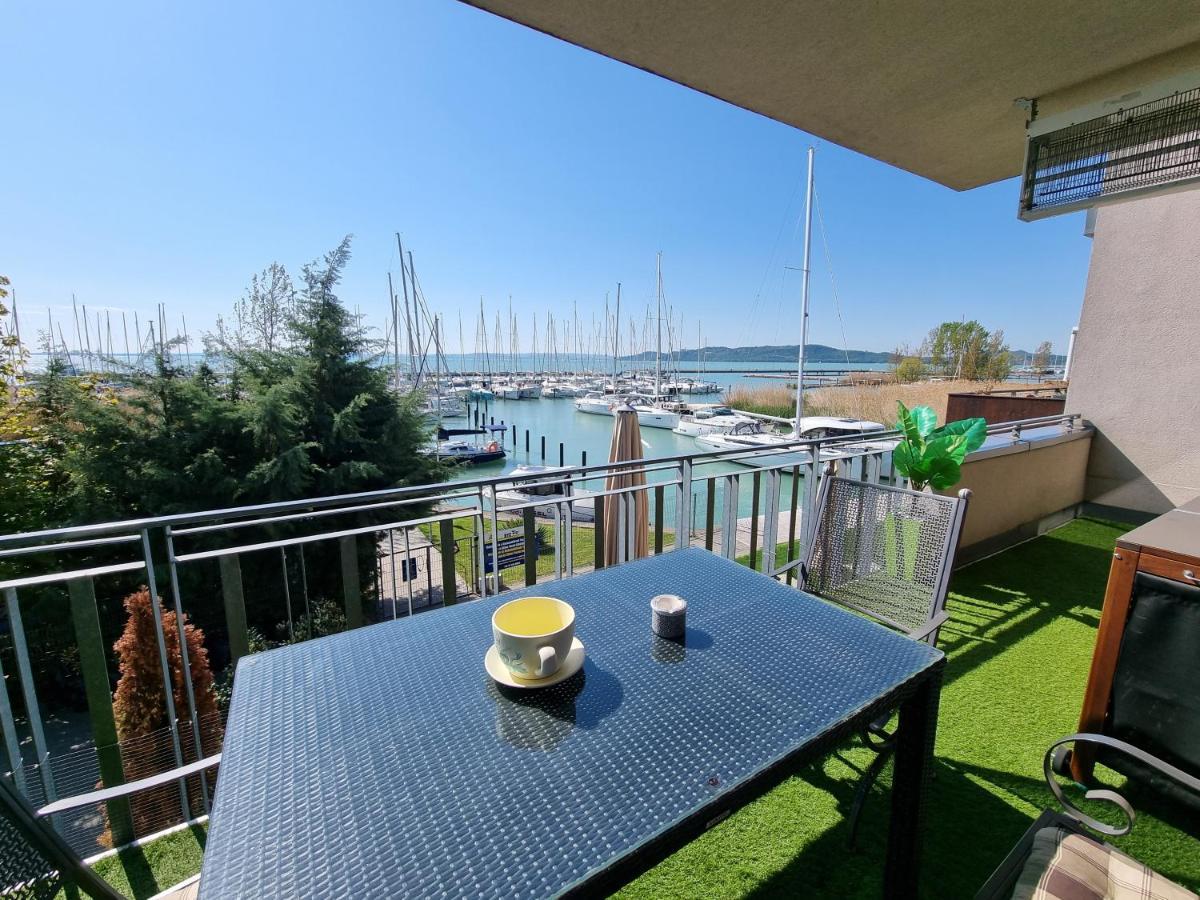Bilberry Apartman Aparthotel Balatonfüred Buitenkant foto