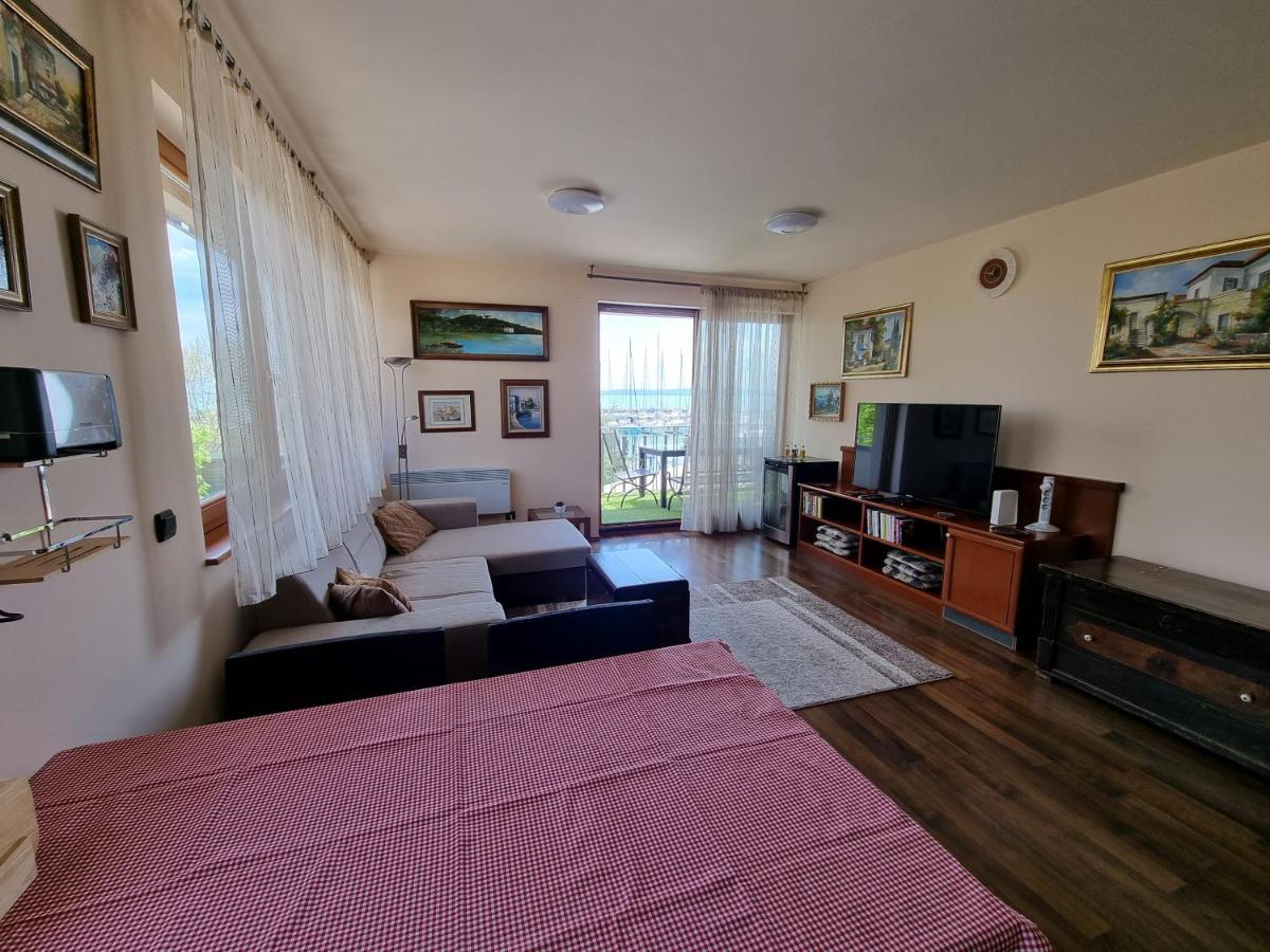 Bilberry Apartman Aparthotel Balatonfüred Buitenkant foto
